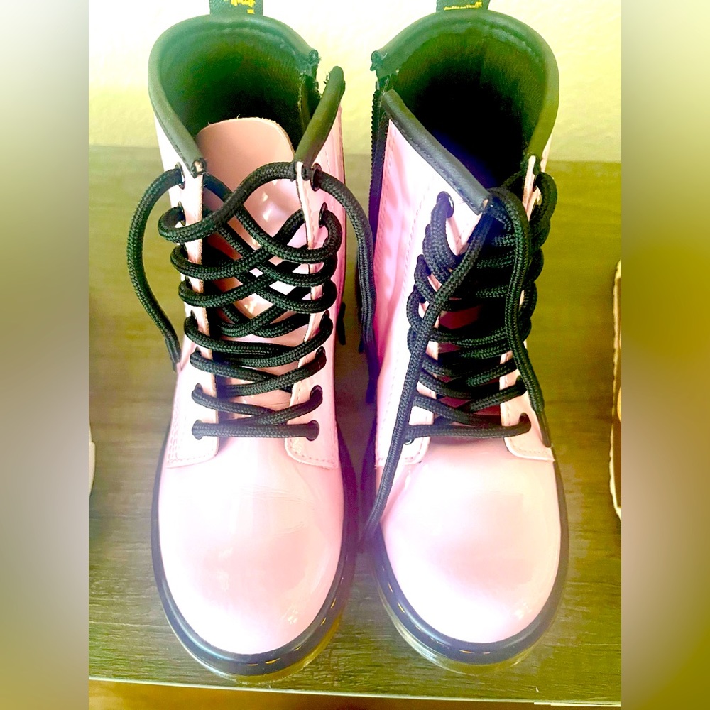 PINK DOC MARTENS. WORN ONE TIME. LIKE NEW. GIRLS SIZE 1
